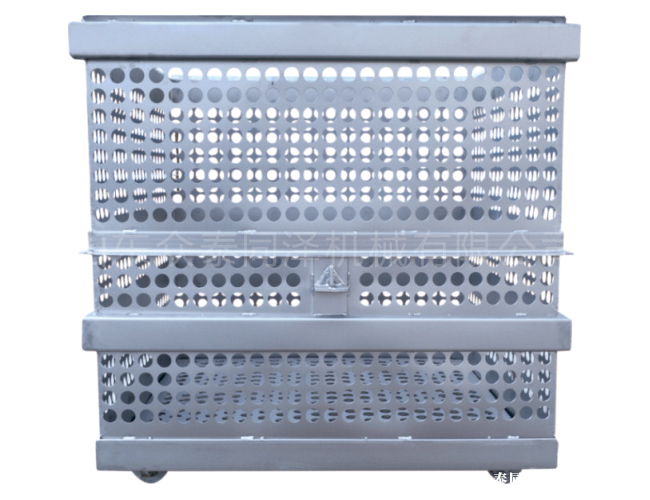 Rotating equipment sterilization basket